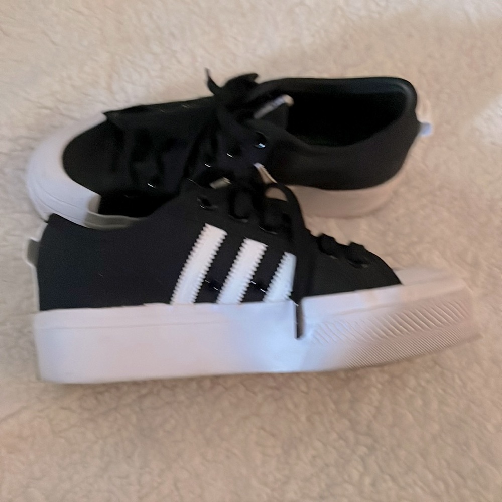 Adidas thick sole tennis shoe, size 7